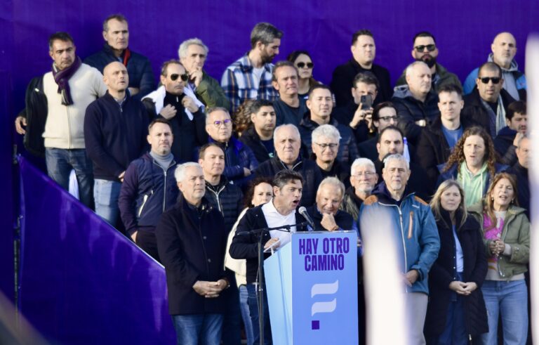 La política platense dijo presente en el lanzamiento del Movimiento Derecho al Futuro de Axel Kicillof