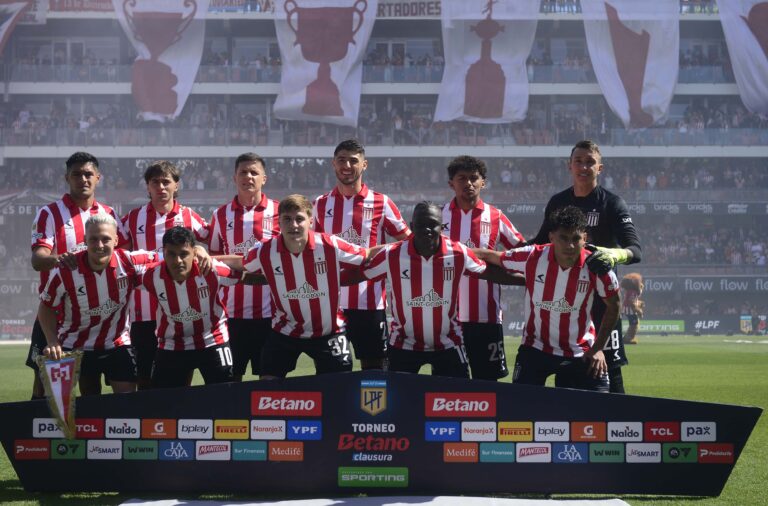 Estudiantes le ganó 2 a 0 a Gimnasia el clásico platense en el Estadio UNO