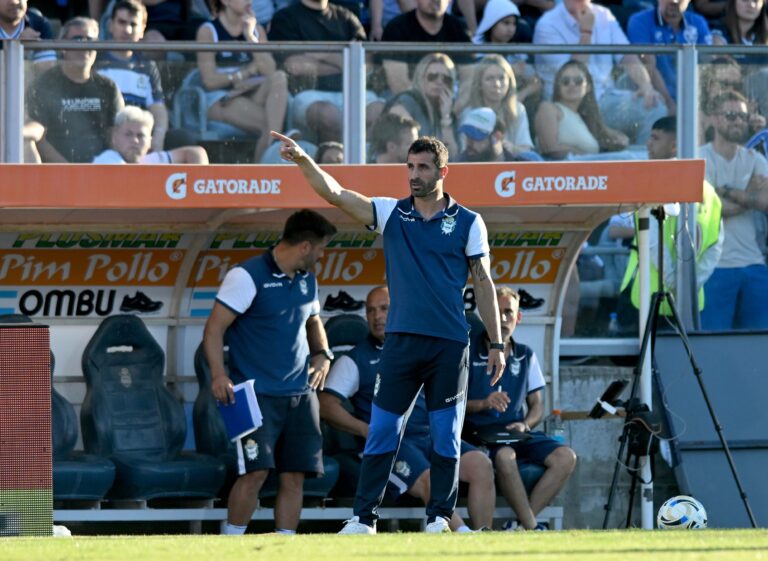Gimnasia consiguió una victoria clave en el Estadio Juan Carmelo Zerillo y quedó a un paso de los playoffs del Torneo Clausura. Fernando Zaniratto se mostró ilusionado por la chance concreta de clasificarse a los playoffs pero le pidió paciencia a la gente del Lobo.