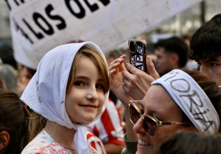 Con una masiva convocatoria, La Plata marchó a 50 años del golpe de Estado en Argentina